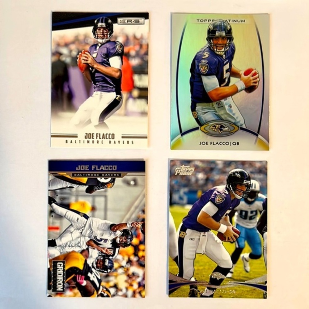Joe Flacco QB 4 -Very Good Condition Football Cards Topps 2012 Baltimore Ravens